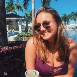 Meet your Posher, Alyssa